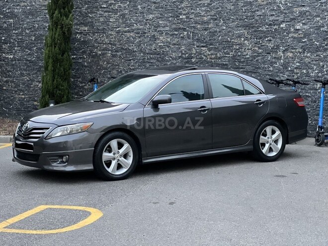 Toyota Camry-8
