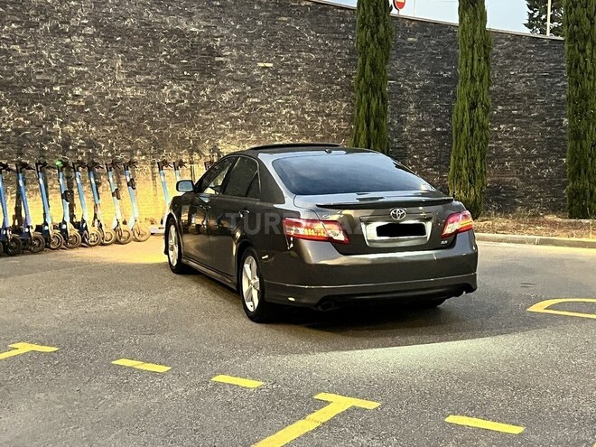 Toyota Camry-14