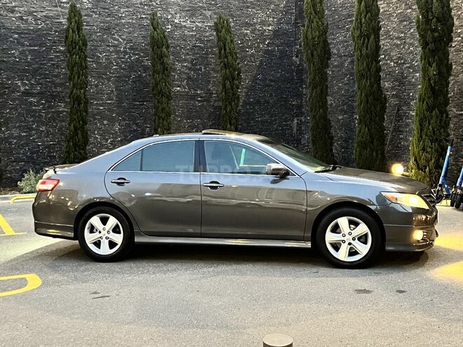 Toyota Camry-10