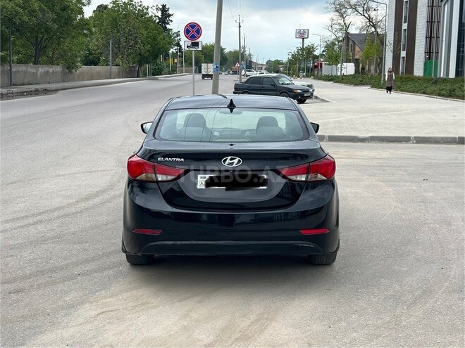 Hyundai Elantra 2014, 210,000 km - 1.8 l - Xudat