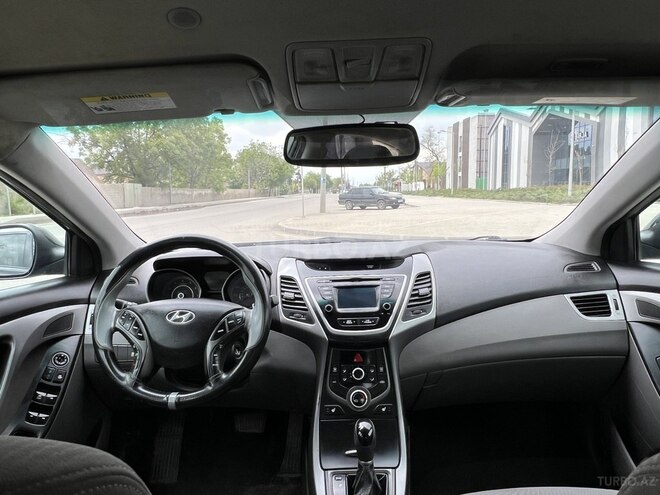 Hyundai Elantra 2014, 210,000 km - 1.8 l - Xudat