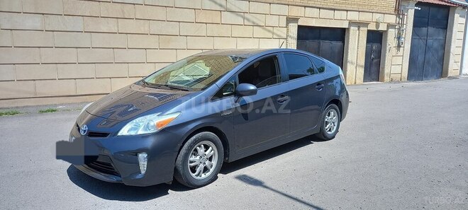Toyota Prius 2013, 221,000 km - 1.8 л - Gəncə