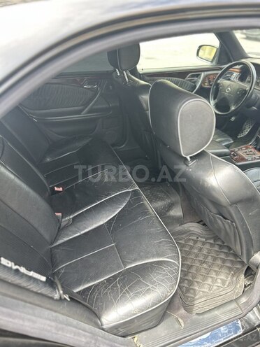 Mercedes E 320 1999, 315,000 km - 3.2 l - Bakı