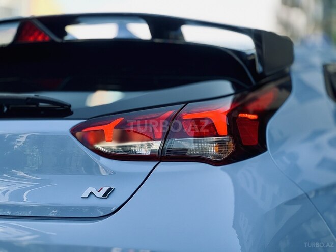 Hyundai Veloster 2019, 30,000 km - 2.0 l - Bakı