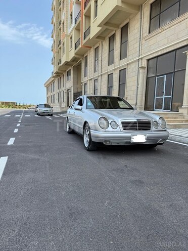 Mercedes E 280 1996, 288,000 km - 2.8 l - Sumqayıt