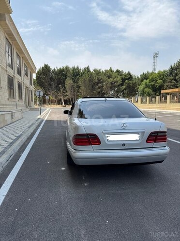 Mercedes E 280 1996, 288,000 km - 2.8 l - Sumqayıt