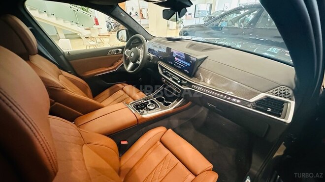 BMW X7-11
