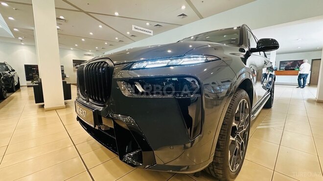 BMW X7-10