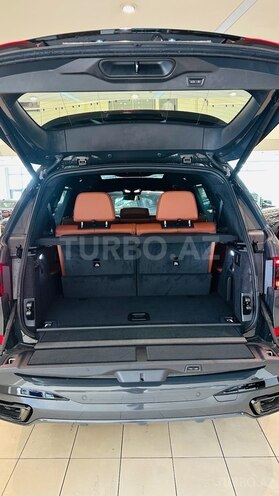 BMW X7-19