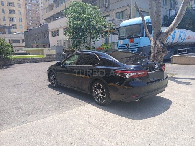 Toyota Camry-6