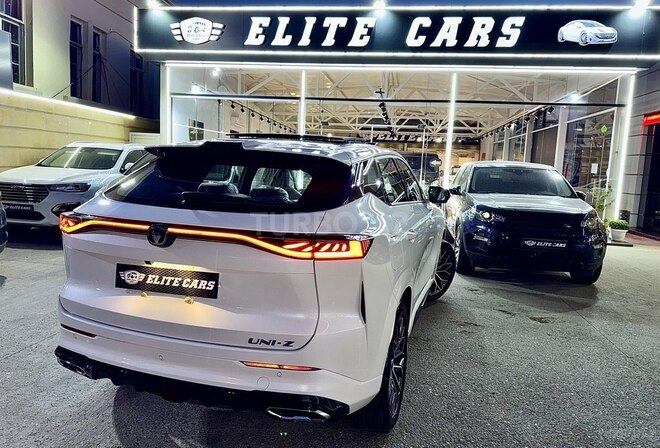 Changan Uni-Z-28