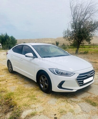 Hyundai Avante 2016, 199,000 km - 1.6 л - Bakı
