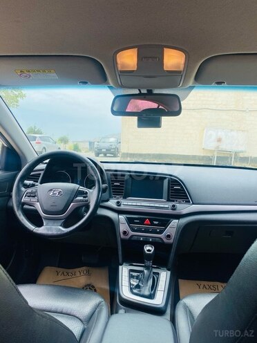 Hyundai Avante 2016, 199,000 km - 1.6 л - Bakı