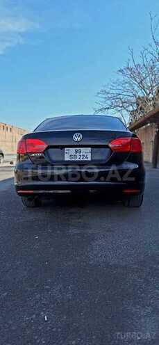 Volkswagen Jetta-2