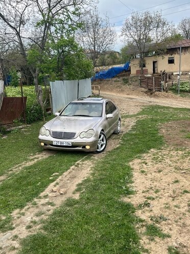 Mercedes C 240-1