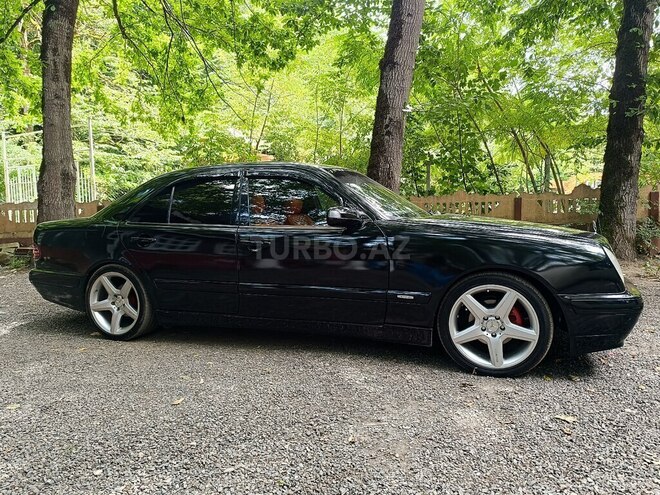 Mercedes E 220 d 2001, 348,000 km - 2.2 l - Lerik