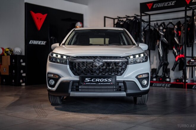Suzuki S-Cross-1