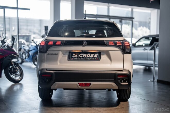 Suzuki S-Cross-5