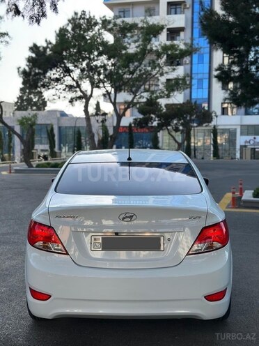 Hyundai Accent 2015, 150,000 km - 1.4 л - Bakı