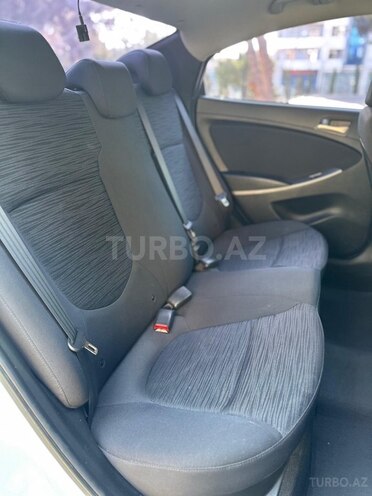 Hyundai Accent 2015, 150,000 km - 1.4 л - Bakı