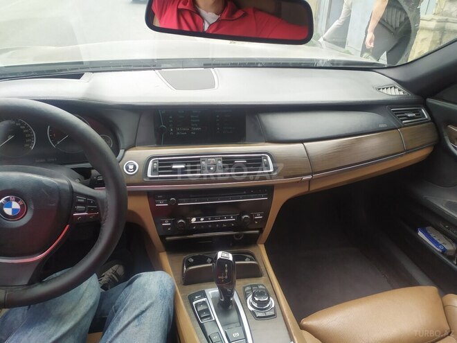 BMW 750 2011, 160,000 km - 4.4 l - Bakı