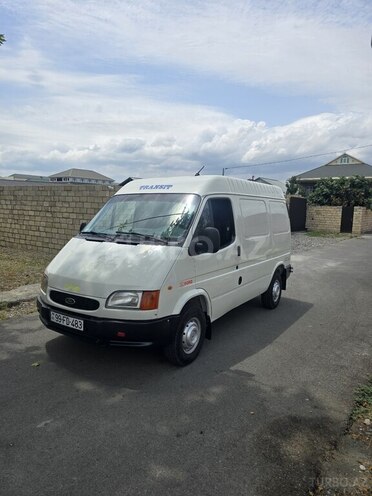 Ford Transit-1