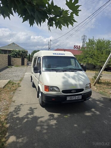 Ford Transit-11