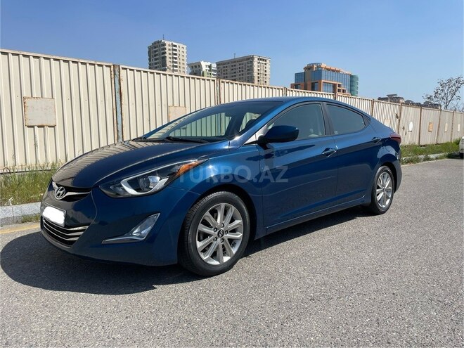 Hyundai Elantra-4