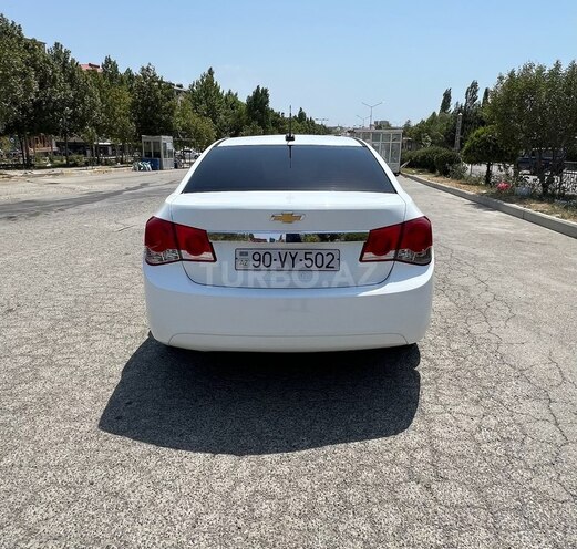 Chevrolet Cruze-5