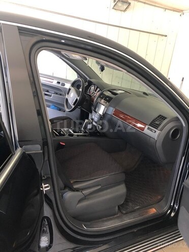 Volkswagen Touareg 2004, 275,000 km - 3.2 l - Bakı