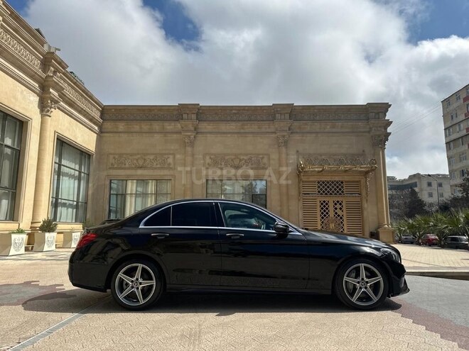 Mercedes C 300 4MATIC 2018, 90,000 km - 2.0 l - Bakı