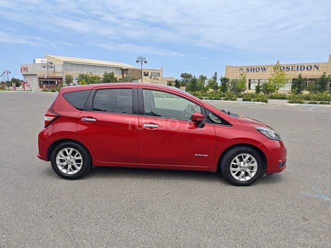 Nissan Note-2