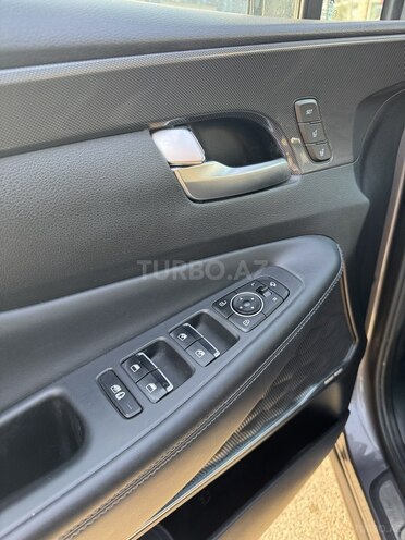 Hyundai Santa Fe-12