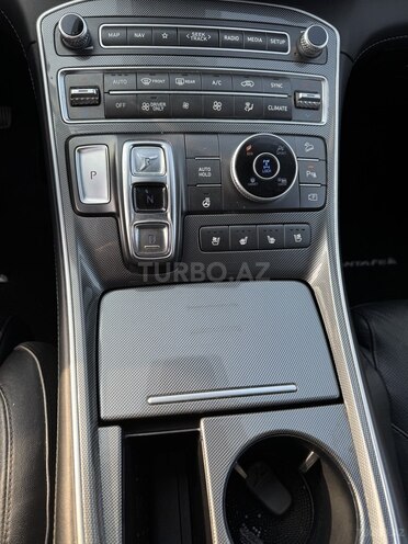 Hyundai Santa Fe-13