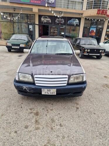 Mercedes C 230-1