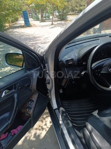 Mercedes C 240-9