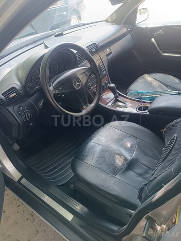 Mercedes C 240-11