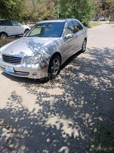 Mercedes C 240-3