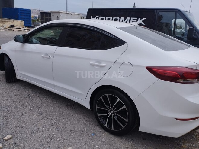 Hyundai Elantra 2018, 178,666 km - 2.0 l - Bakı