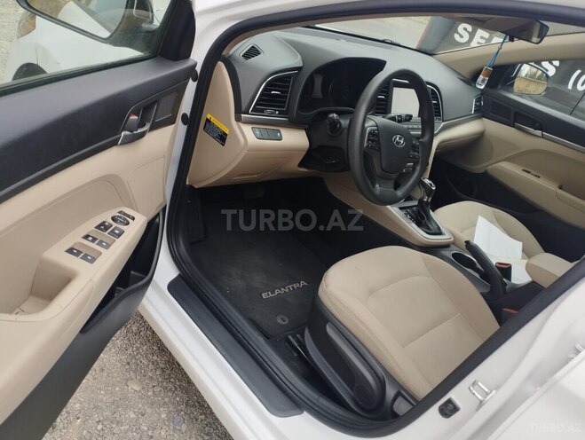Hyundai Elantra 2018, 178,666 km - 2.0 l - Bakı