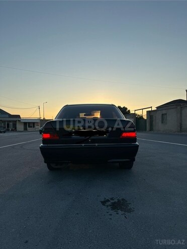 Mercedes C 220 d-2