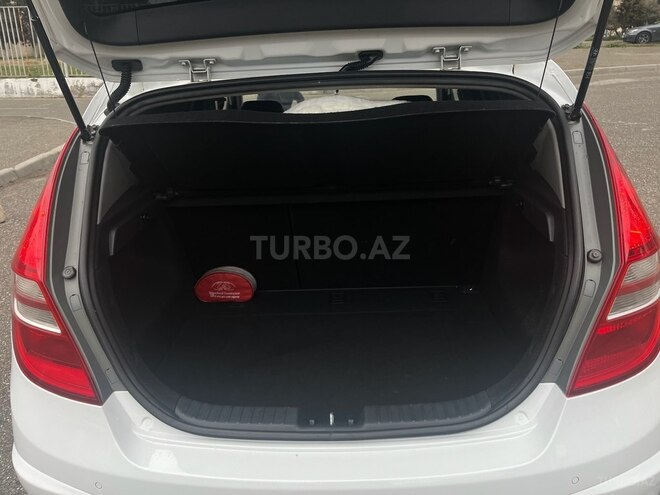 Hyundai i30 2009, 235,000 km - 2.0 l - Bakı