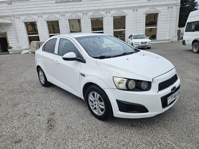 Chevrolet Aveo-4