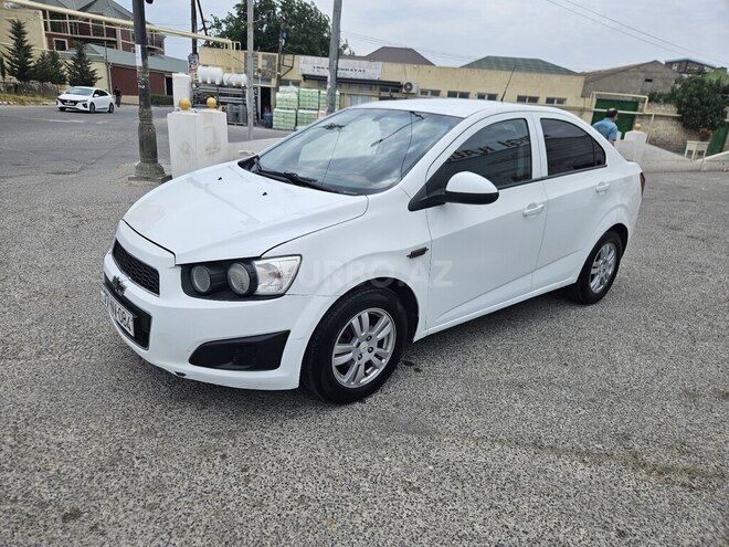 Chevrolet Aveo-3