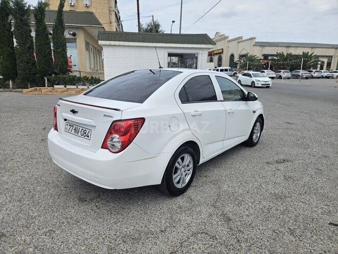 Chevrolet Aveo-9