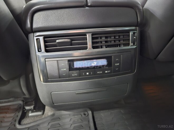 Lexus LX 570-15