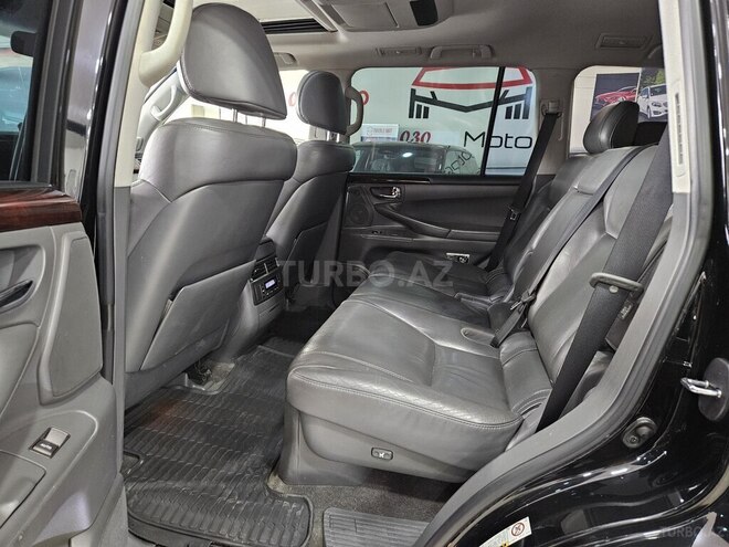 Lexus LX 570-12