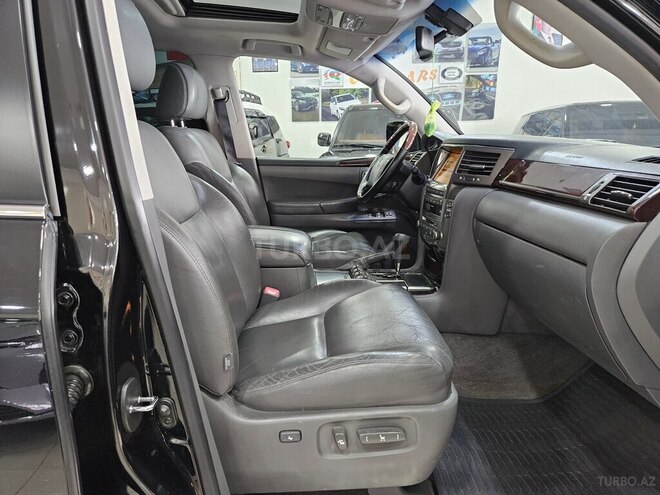 Lexus LX 570-16