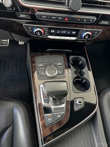 Audi Q7 2017, 159,000 km - 2.0 l - Bakı