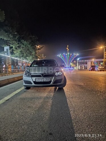 Opel Astra 2004, 223,044 km - 1.4 l - Qusar